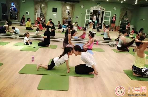 親子瑜伽怎么做 怎么和寶寶一起做親子瑜伽