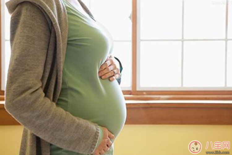 孕婦冬天戴口罩好不好 為什么說孕婦戴口罩容易感冒 孕婦冬天戴口罩好不好 為什么說孕婦戴口罩容易感冒