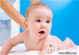 如何給新生兒按摩  怎么給新生兒進行全身按摩