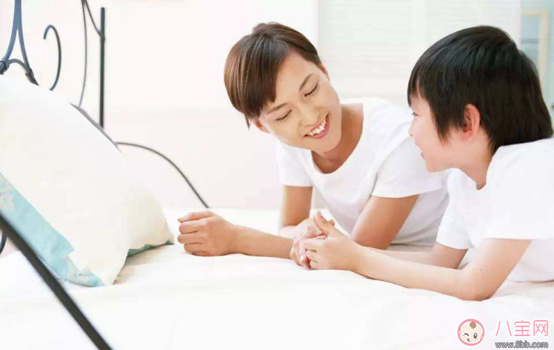 怎么和孩子進(jìn)行溝通 和孩子進(jìn)行溝通就是教育他嗎