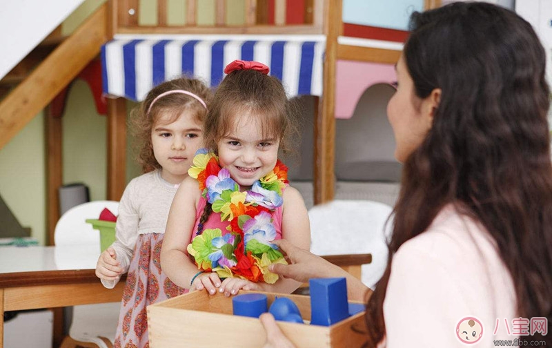 寶寶準備好上幼兒園的跡象有哪些 什么時候讓寶寶上幼兒園最好 寶寶準備好上幼兒園的跡象有哪些 什么時候讓寶寶上幼兒園最好