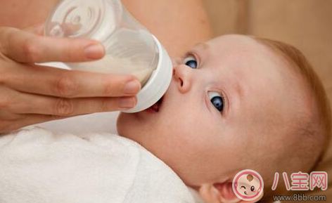 寶寶喝奶粉上火的原因 怎么預防寶寶喝奶粉上火