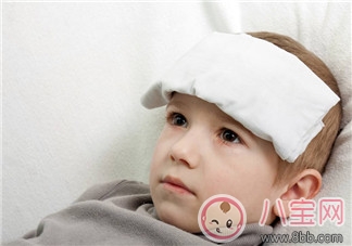 孩子發燒能捂汗退燒嗎  寶寶發燒應該如何處理