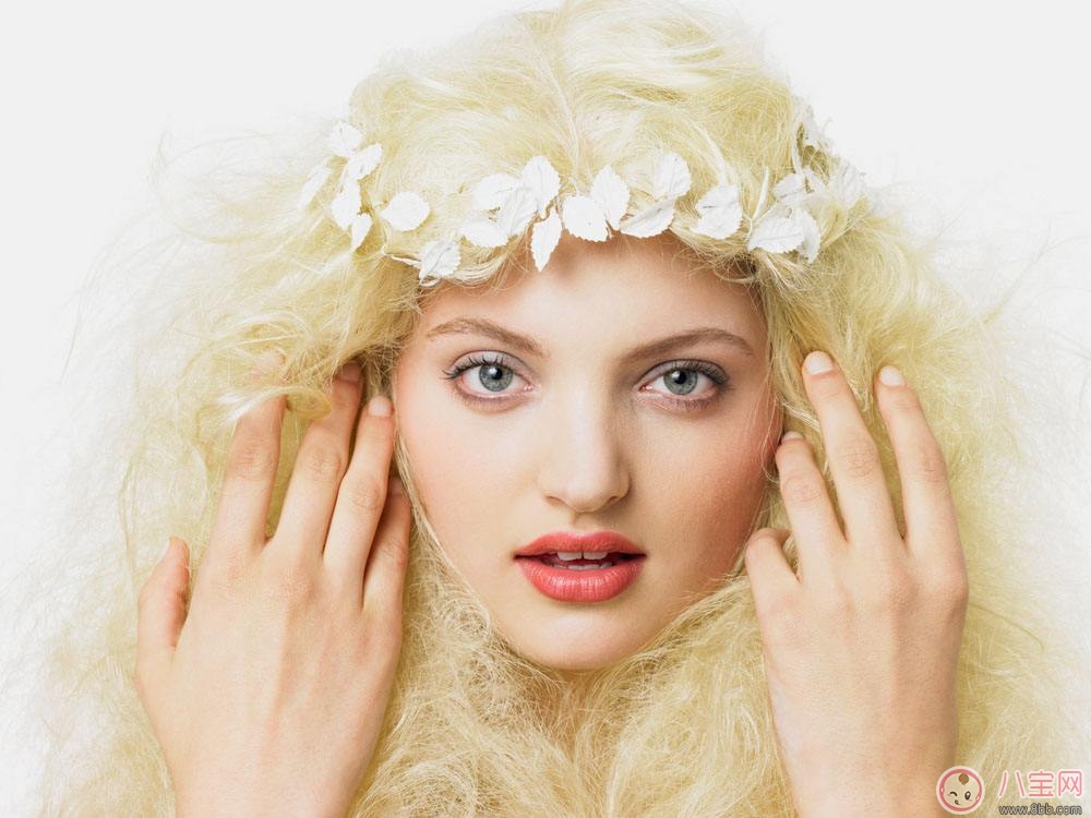 產(chǎn)后眼部怎么抗衰老  產(chǎn)后黑眼圈眼袋如何護理