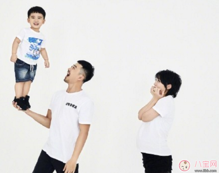 黃英二胎產女是什么時候 黃英女兒什么時候出生的