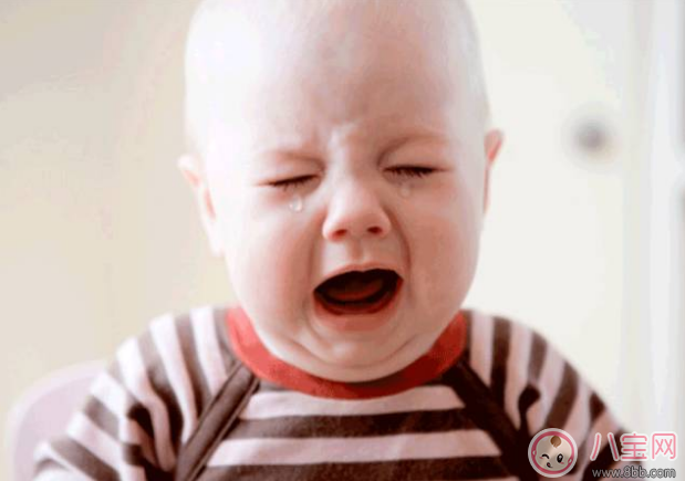 一聽到寶貝哭就喂奶好不好 寶寶哭就是餓了的意思嗎