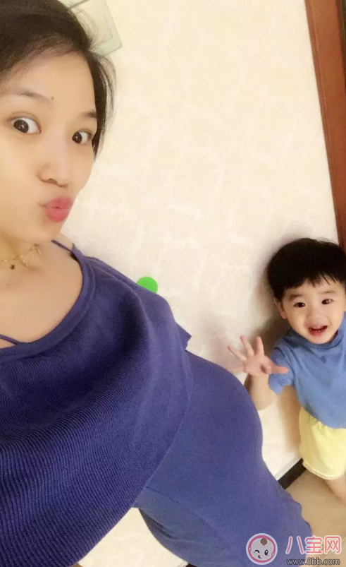 黃英二胎產女是順產還是剖腹產 黃英生兒子是剖腹產嗎 黃英二胎產女是順產還是剖腹產 黃英生兒子是剖腹產嗎