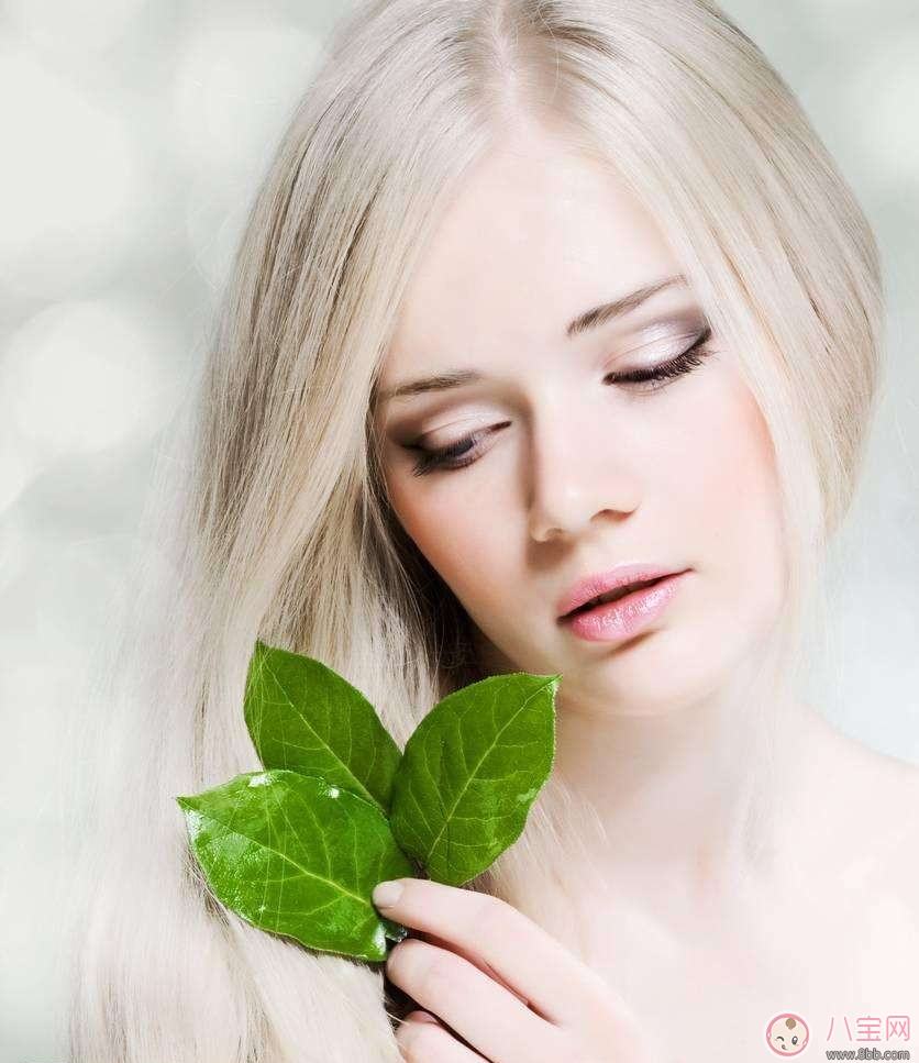 坐月子頭發油膩有異味怎么辦  坐月子頭發怎么打理