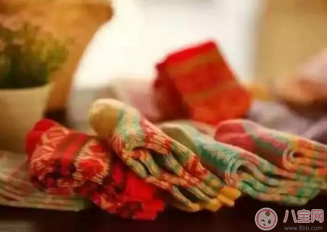 寶寶冬天是穿棉襪好還是毛線襪好 寶寶冬天襪子怎么選擇 寶寶冬天是穿棉襪好還是毛線襪好 寶寶冬天襪子怎么選擇