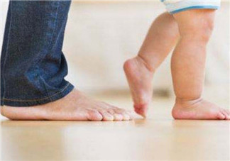 寶寶會走路了怎么寫說說朋友圈 寶寶會走路了高興說說心情祝福語