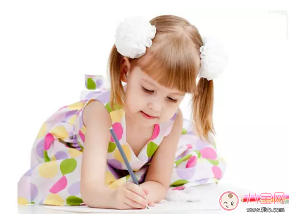 寶寶提前一年上幼兒園好嗎 寶寶提前上幼兒園有哪些影響 寶寶提前一年上幼兒園好嗎 寶寶提前上幼兒園有哪些影響