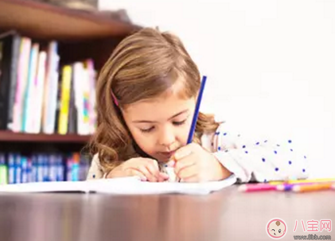 寶寶提前一年上幼兒園好嗎 寶寶提前上幼兒園有哪些影響 寶寶提前一年上幼兒園好嗎 寶寶提前上幼兒園有哪些影響