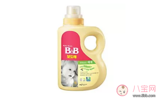 寶寶衣服開水燙衣最干凈嗎 寶寶衣服用除菌劑漂白劑好嗎