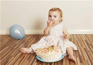 如何給寶寶過一周歲生日  一周歲寶寶生日怎么過