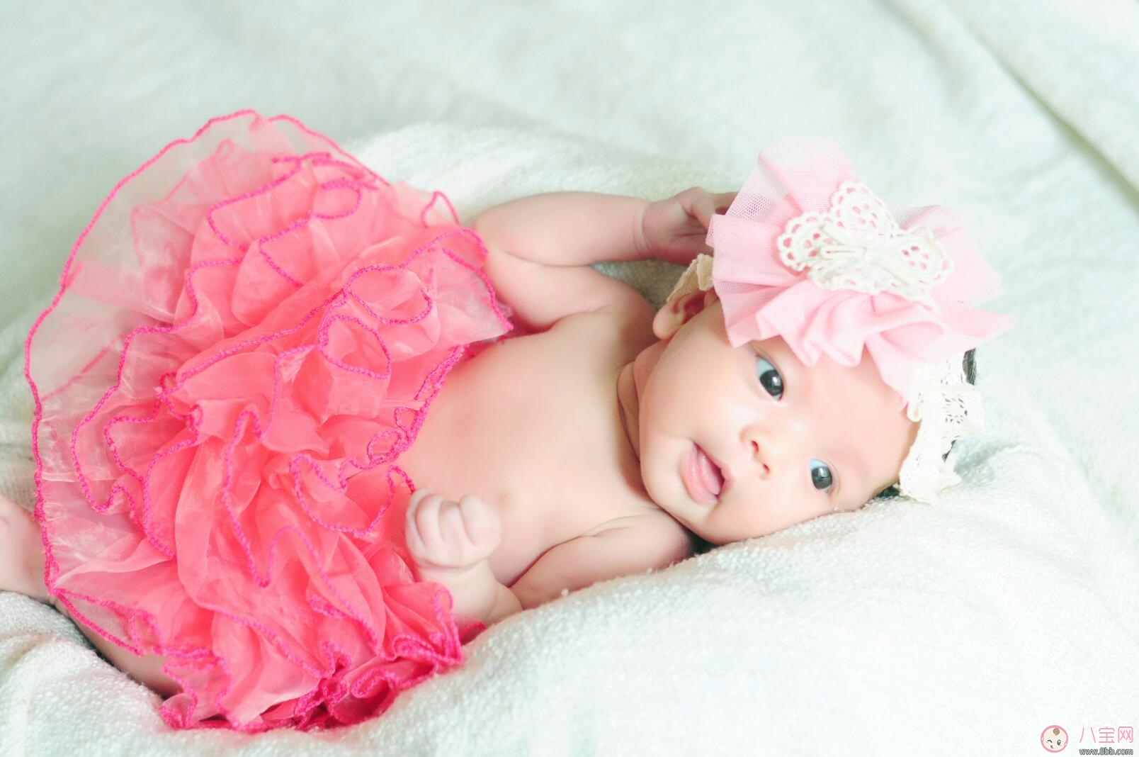 發(fā)寶寶滿月照怎么配文字說說朋友圈  寶寶滿月照發(fā)祝福文字短語說說