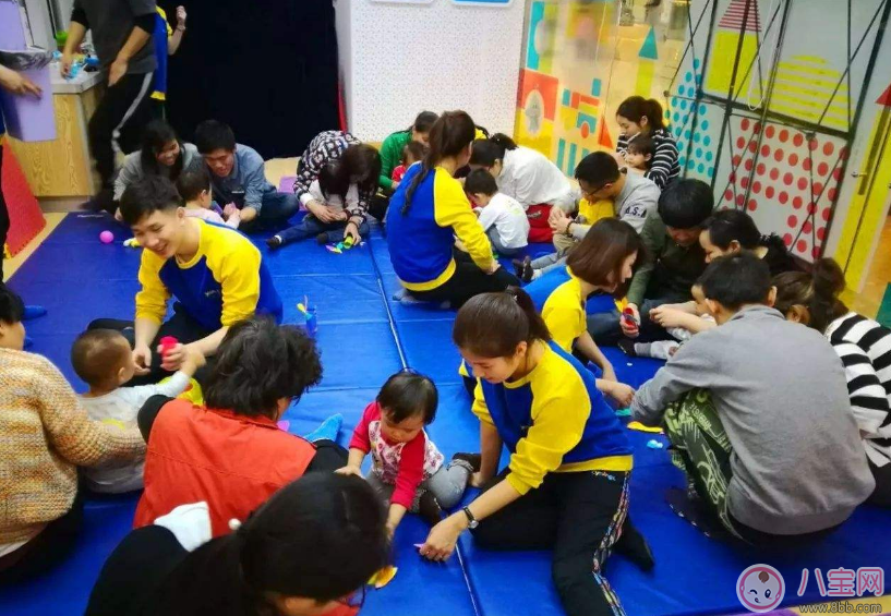 和孩子一起做手工感想300字 和孩子一起做手工發什么好