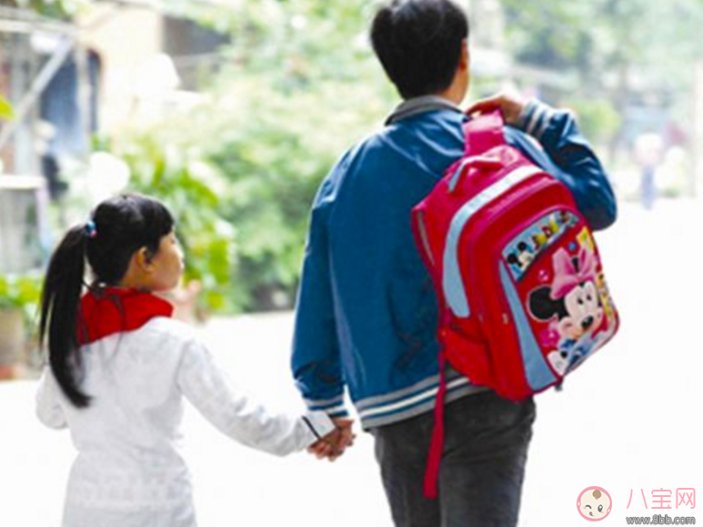 一年級小孩放學后家長應該做什么 小孩放學家長怎么輔導孩子學習