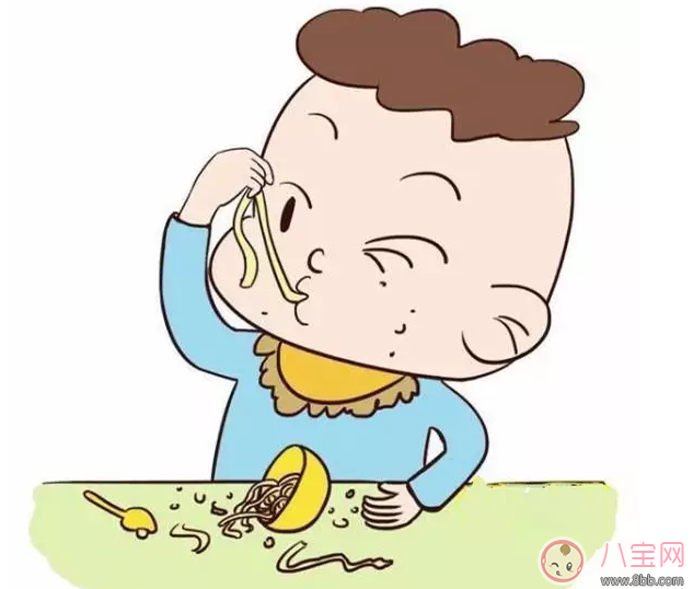 1歲寶寶用手抓飯好不好 1歲寶寶喜歡用手抓飯家長怎么做