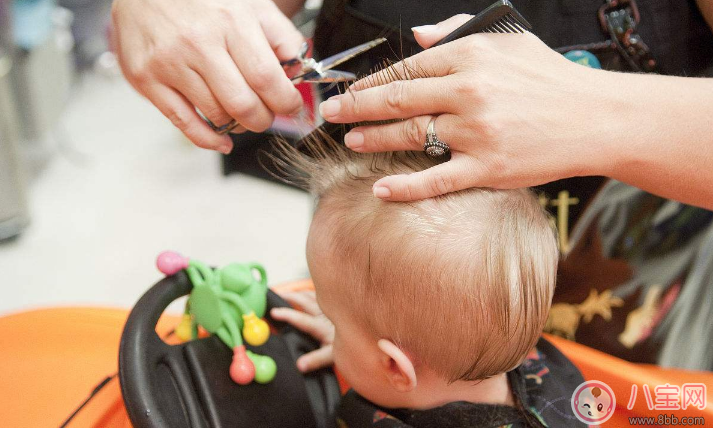 幫寶寶理發需要準備哪些東西 怎么幫寶寶剃發 幫寶寶理發需要準備哪些東西 怎么幫寶寶剃發