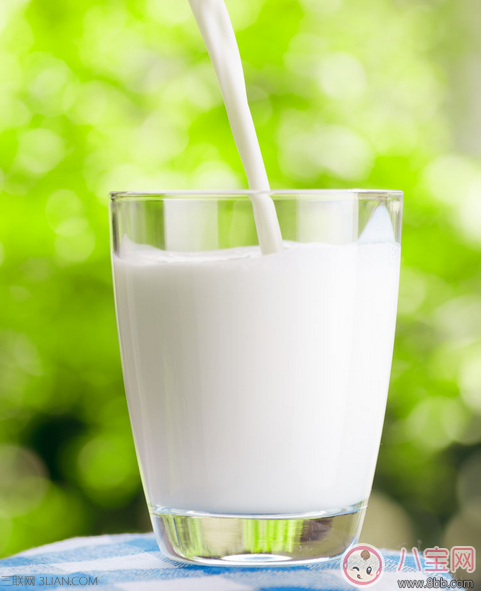 為什么喝完牛奶后就拉肚子 是對(duì)牛奶過(guò)敏嗎如何緩解 為什么喝完牛奶后就拉肚子 是對(duì)牛奶過(guò)敏嗎如何緩解