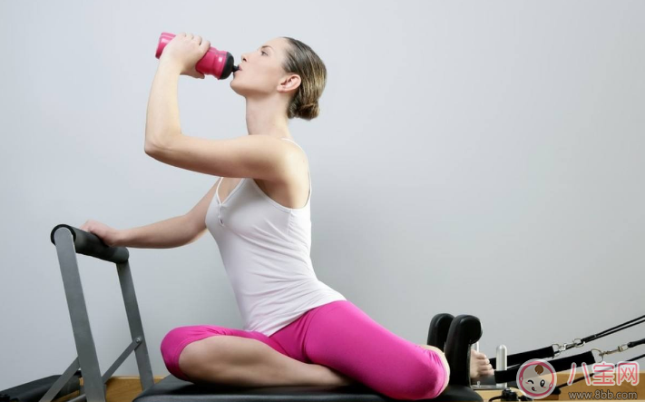 產后可以練出馬甲線嗎   產后肚子上有贅肉怎么練馬甲線