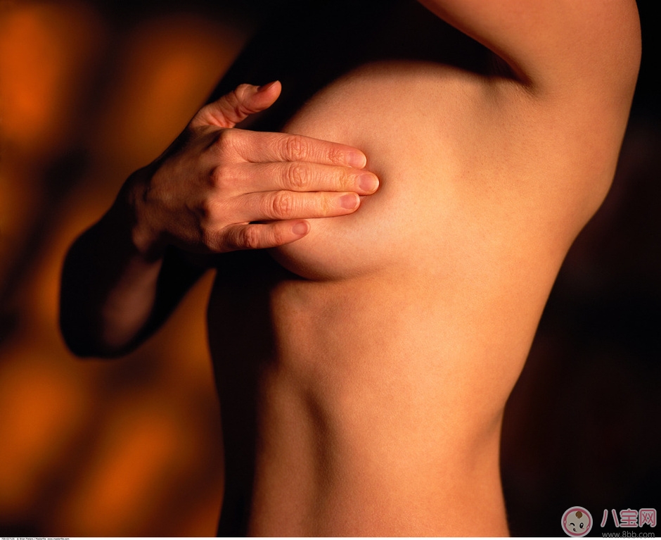 男人為什么這么喜歡乳交 女人必須知道的乳交技巧