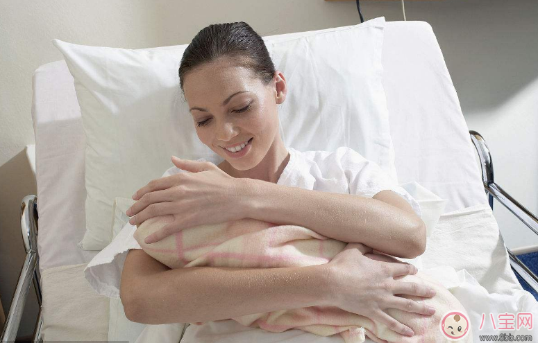 侯佩岑小兒子病情嚴(yán)重嗎  為什么寶寶不能服用維生素K3藥品