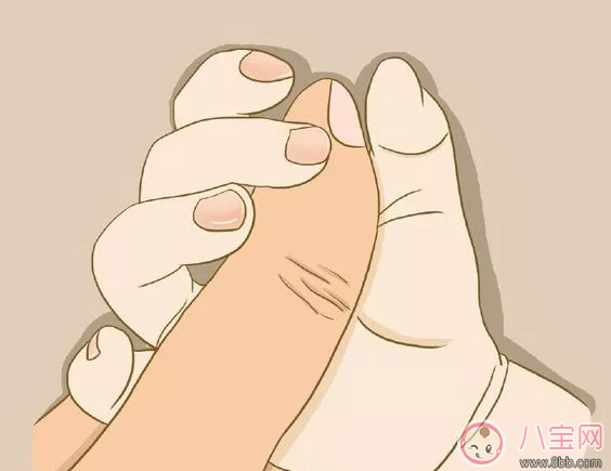 寶寶指甲蓋變成黃色綠色灰色黑色 寶寶指甲蓋變色怎么辦