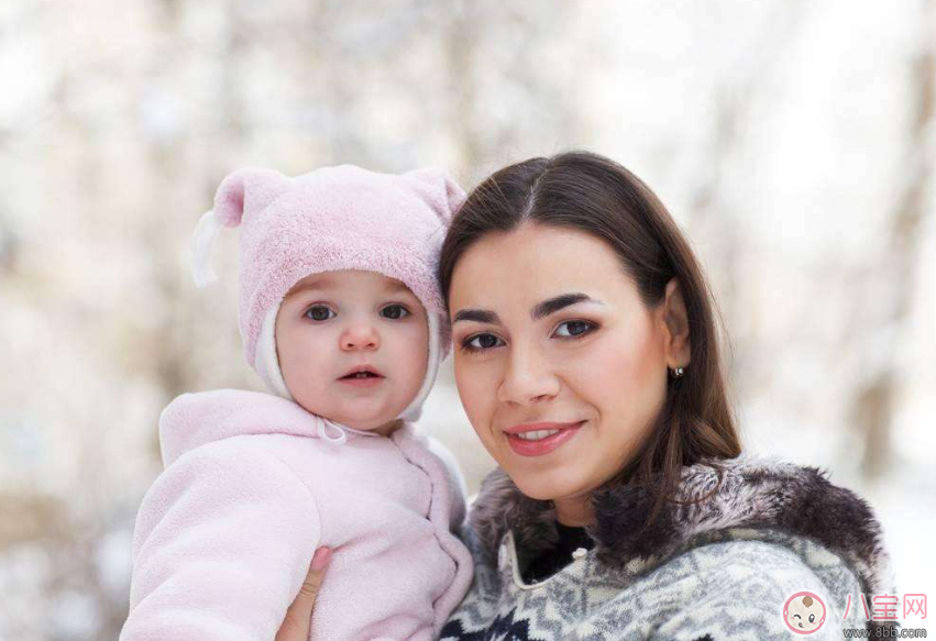 寶寶在冬天去幼兒園穿多少衣服好 冬天寶寶在幼兒園穿衣指南