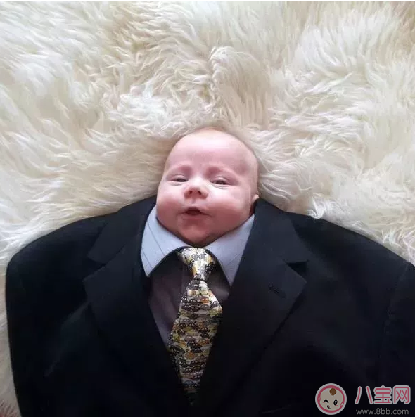 給孩子買衣服怎么買最好 孩子身體長太快怎么買衣服