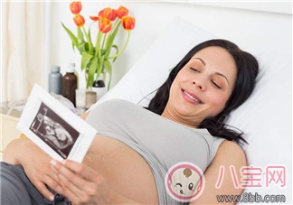 孕期超聲檢查時涂的黏黏的東西是什么 孕婦對檢查涂的黏黏的會過敏嗎 孕期超聲檢查時涂的黏黏的東西是什么 孕婦對檢查涂的黏黏的會過敏嗎