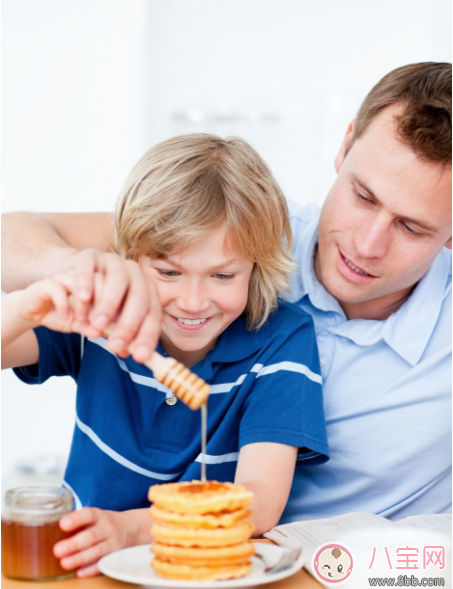 多大的孩子可以吃蜂蜜  小孩子適合喝哪種蜂蜜