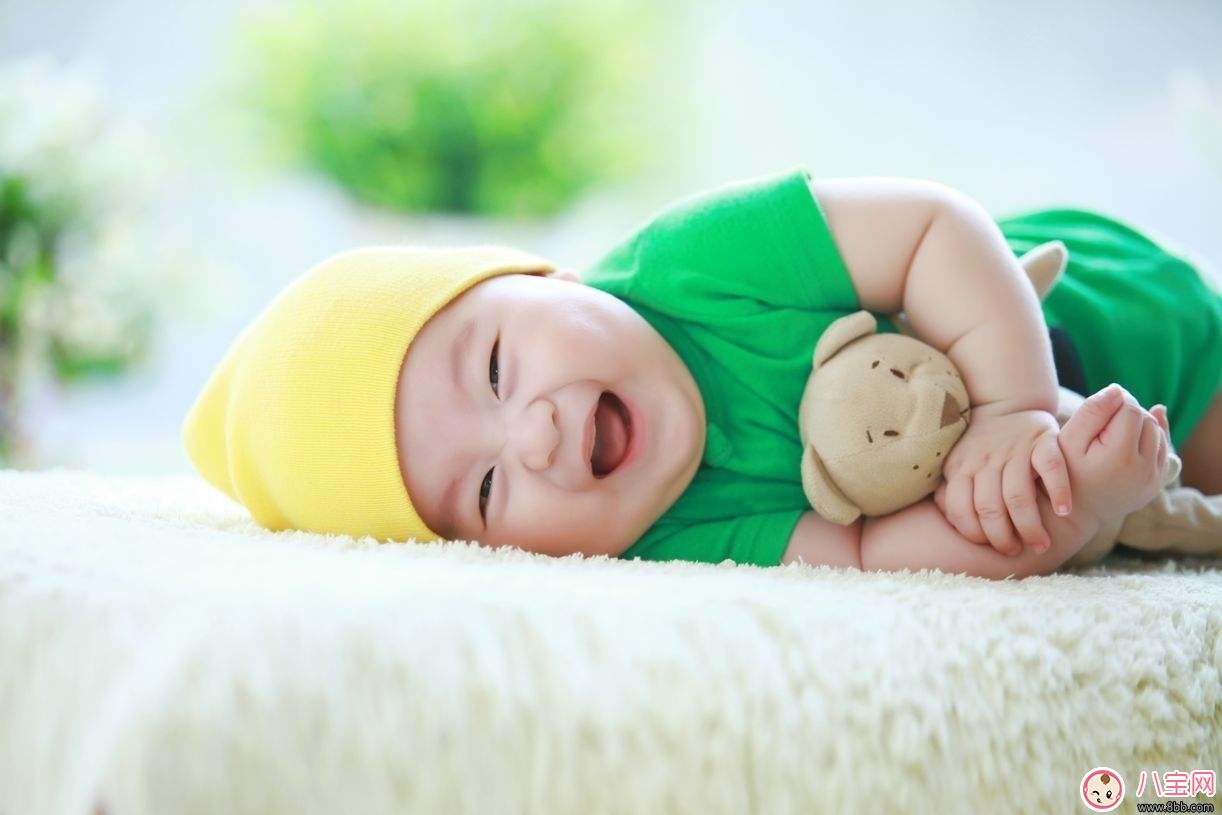 孩子百天了說說短語朋友圈 寶寶過百天如何發說說朋友圈 孩子百天了說說短語朋友圈 寶寶過百天如何發說說朋友圈