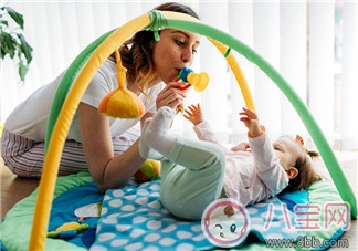 如何挑選寶寶游戲毯  寶寶游戲毯什么材質好