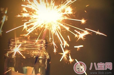 2018元旦朋友圈怎么發(fā) 2018元旦朋友圈抒情動態(tài)