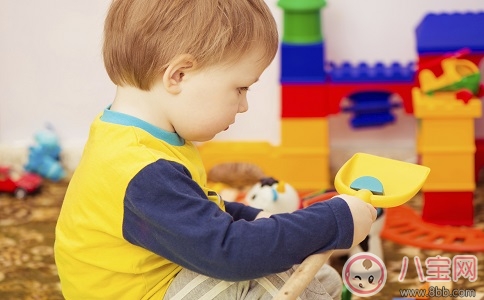 新年媽媽對孩子的祝福語說說 2018新年帶孩子配圖說說朋友圈