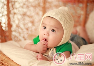 哪個牌子的嬰兒床比較好   什么樣的嬰兒床最實用