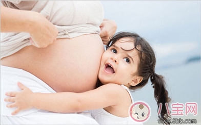 預產期到了羊水偏少怎么辦  羊水過少影響順產嗎