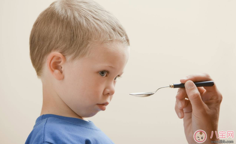 奧司他韋與匹多莫德有什么區(qū)別 兒童吃匹多莫德會(huì)有副作用嗎 奧司他韋與匹多莫德有什么區(qū)別 兒童吃匹多莫德會(huì)有副作用嗎