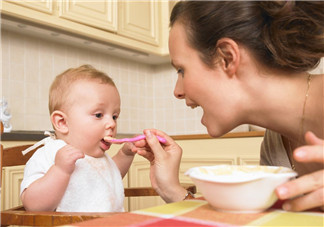 黃曉明兒子吃的嘉寶米粉怎么樣  如何選擇小海綿同款嘉寶米粉