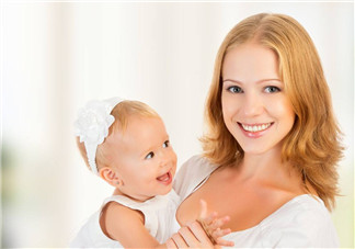 孩子生病大人的心情短語說說   擔心孩子生病的句子說說朋友圈