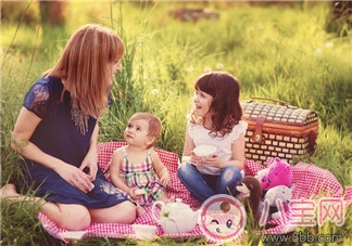 寶寶大便偏白是積食嗎   寶寶積食大便會(huì)怎么樣