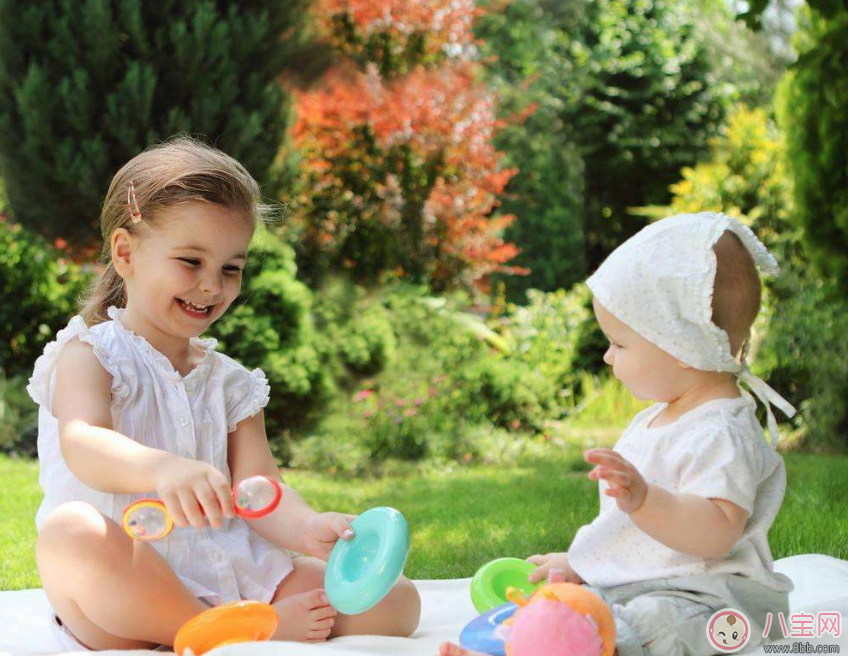 寶寶大便偏白是積食嗎   寶寶積食大便會(huì)怎么樣