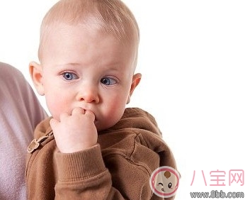 孩子不喜歡當(dāng)眾表演怎么辦 請(qǐng)別忽視了孩子的感受