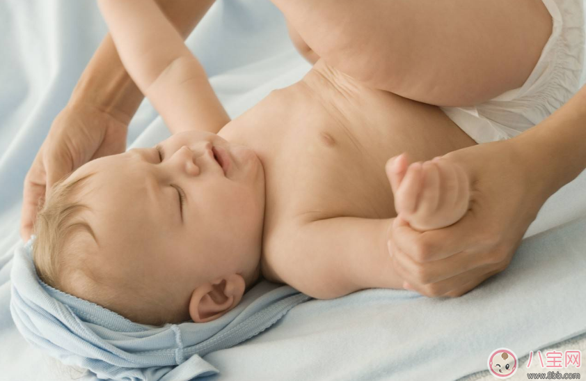 小兒積食發燒與感冒發燒有什么區別  小孩積食為什么會發燒