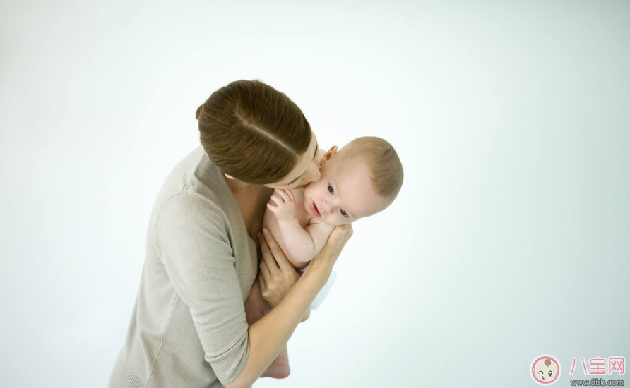 寶寶脾虛積食的表現有哪些 寶寶脾虛積食怎么調理  