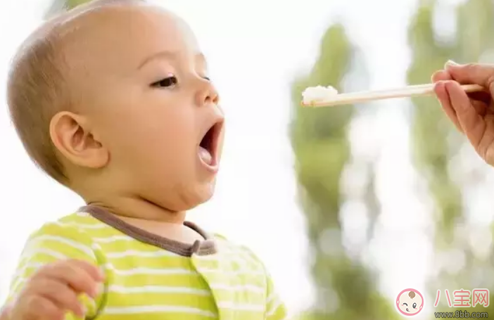 孩子脾胃不好如何推拿 寶寶脾胃虛弱推拿手法 孩子脾胃不好如何推拿 寶寶脾胃虛弱推拿手法