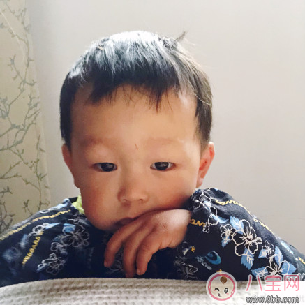 孩子發燒媽媽心情語句 寶貝發燒媽媽心疼句子