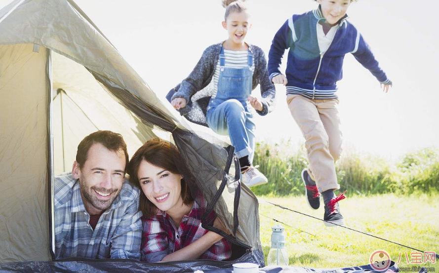 一家人出去旅游發照片表達心情的句子 全家出游心情隨筆朋友圈