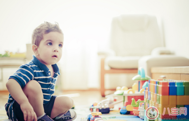 怎么給寶寶分年齡段選玩具 1至3歲寶寶玩具有什么不同